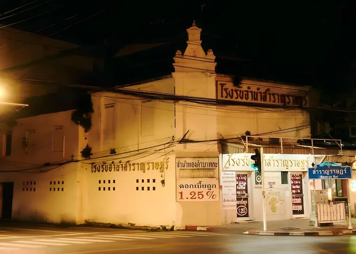 公寓 Xx Mitr The Grand Palace - Mrt Samyot Station *