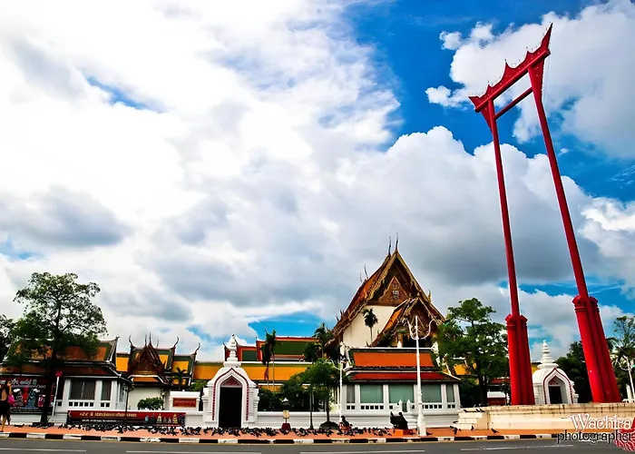 Xx Mitr The Grand Palace - Mrt Samyot Station *